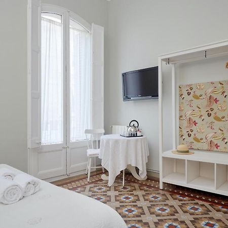 Hostal Poblenou Barcelona Ngoại thất bức ảnh