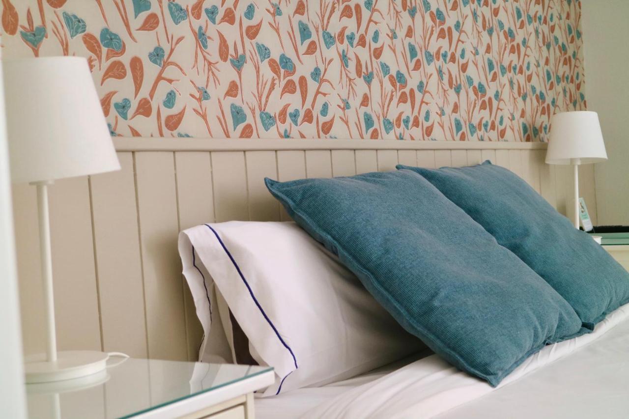 Hostal Poblenou Barcelona Ngoại thất bức ảnh