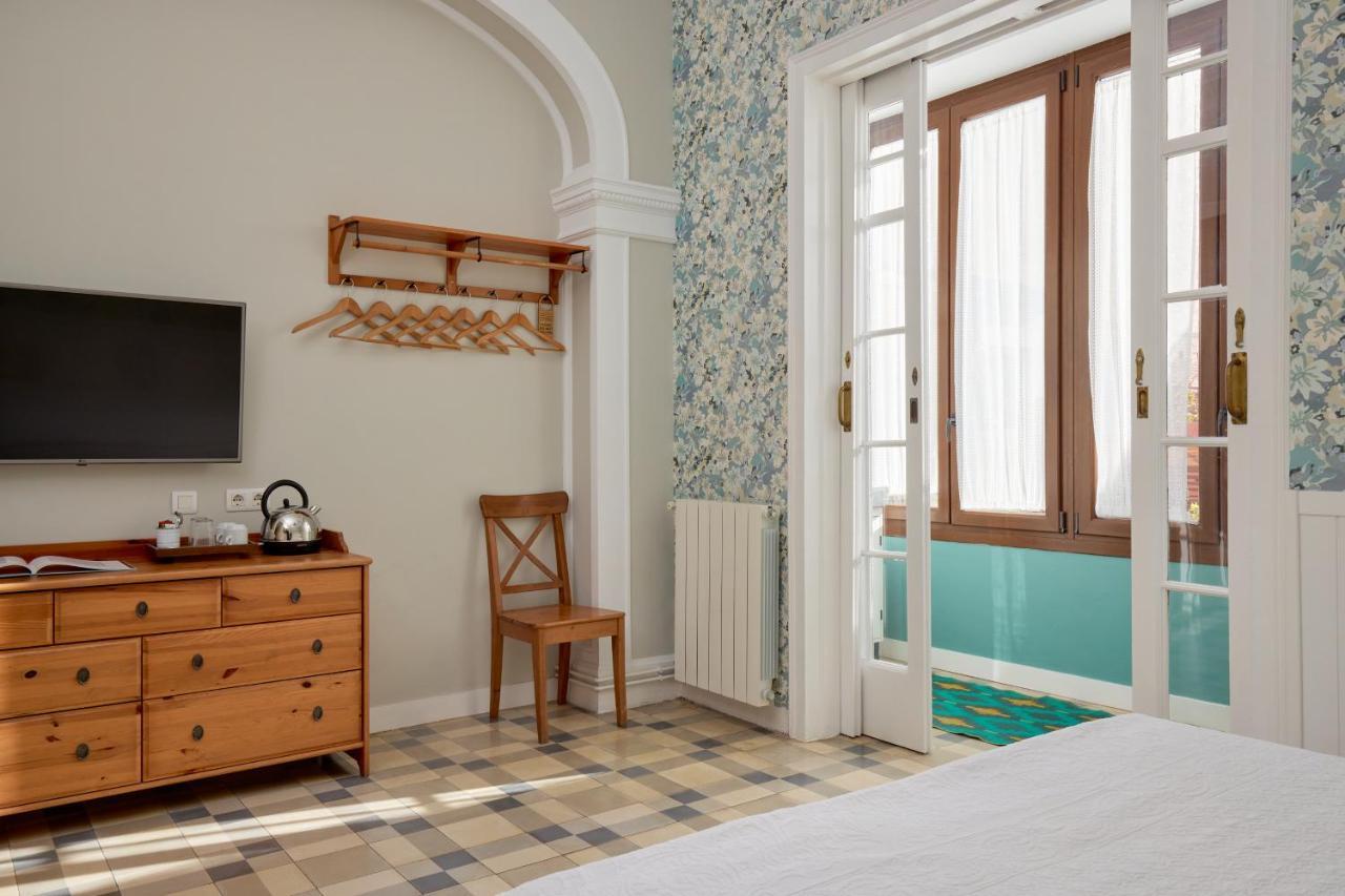 Hostal Poblenou Barcelona Ngoại thất bức ảnh