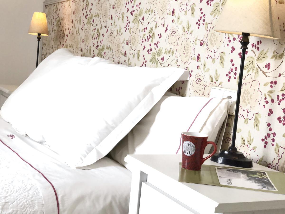 Hostal Poblenou Barcelona Ngoại thất bức ảnh