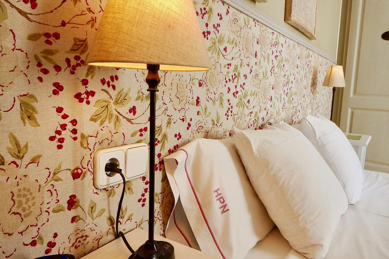 Hostal Poblenou Barcelona Ngoại thất bức ảnh